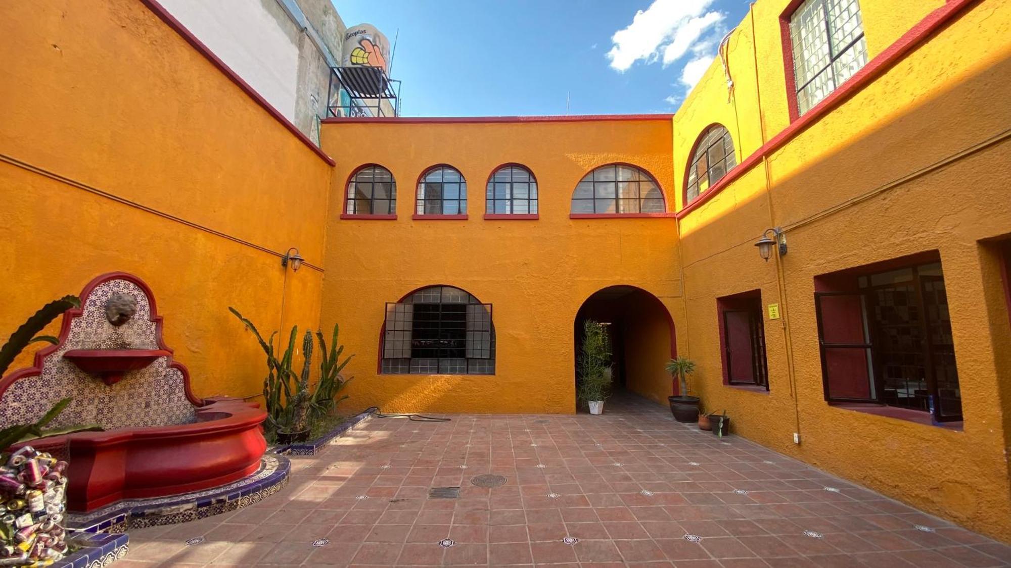 Hostal La Loteria Guadalajara Ngoại thất bức ảnh